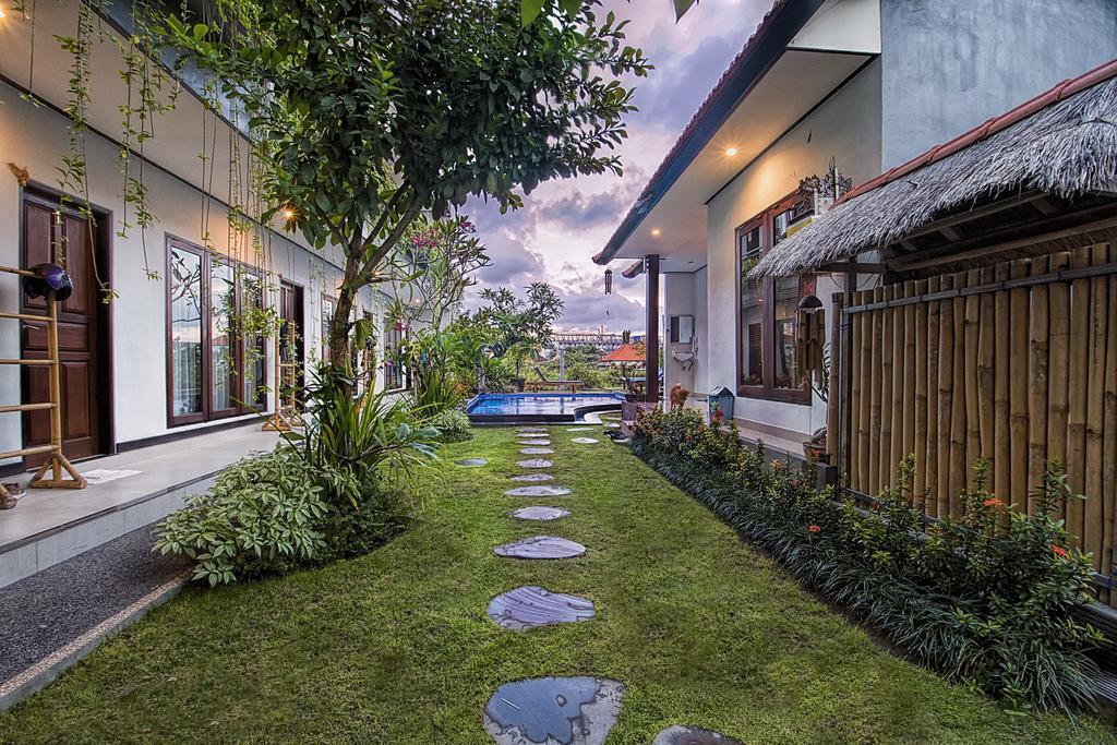 Bali Full Moon Guest House Canggu  Exterior photo